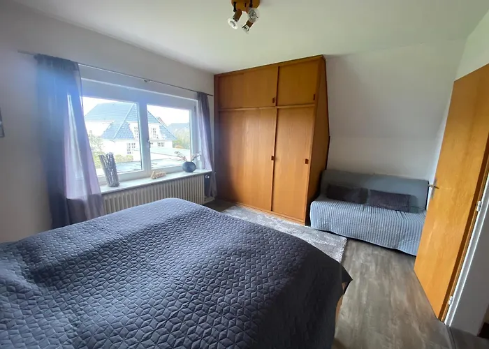 Haus Seehunde Im Buesumer Kurviertel *